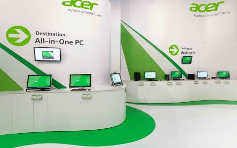 Messestand Acer Wand-/Boden- Folierung mit mehrfarbigen Folienplott